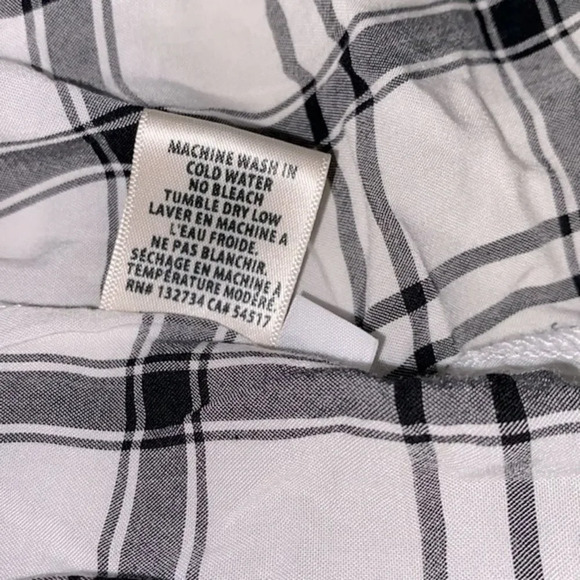 Cloth & Stone by Anthropologie size medium black & white off shoulder top - Picture 7 of 7